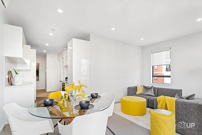 Hobsonville, 2 bedrooms, $650