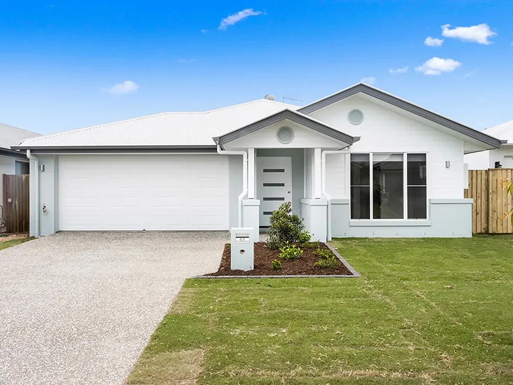 Caboolture 4બેડરૂમ Luxurious 4-Bedroom Home on Large Block