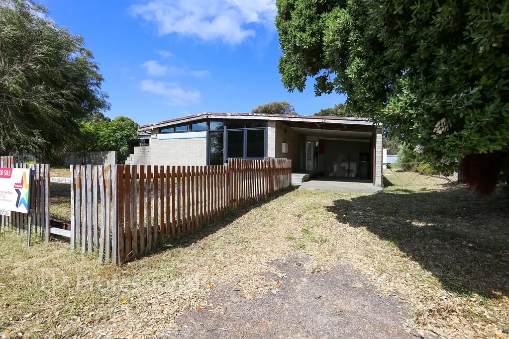 28 Travers Avenue, Nulsen, WA 6450