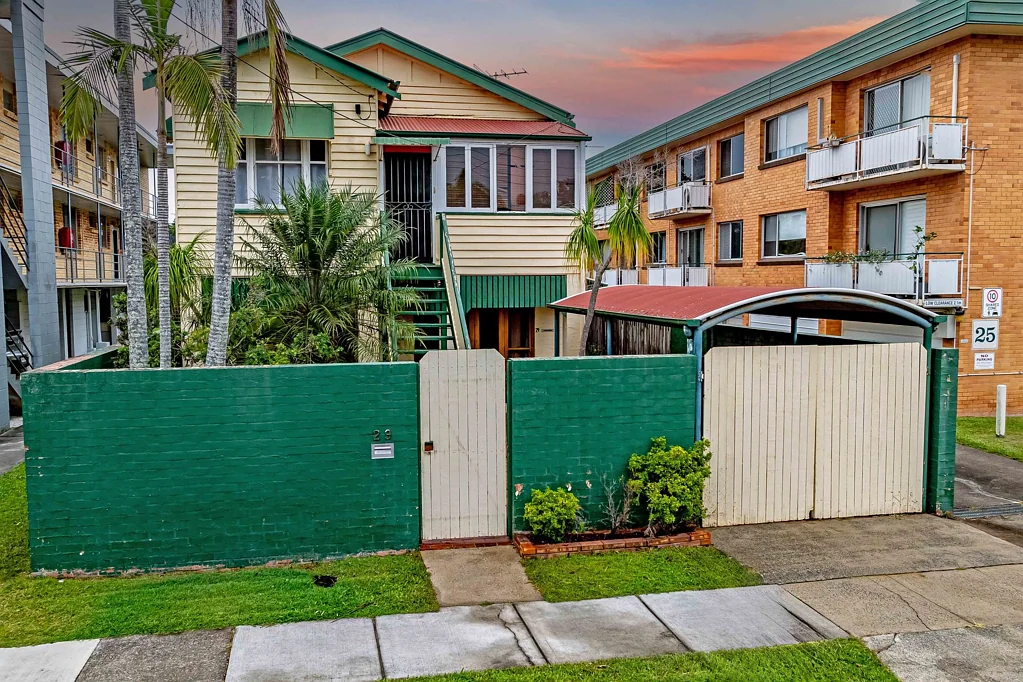 29 Ellis Street, Greenslopes, QLD 4120