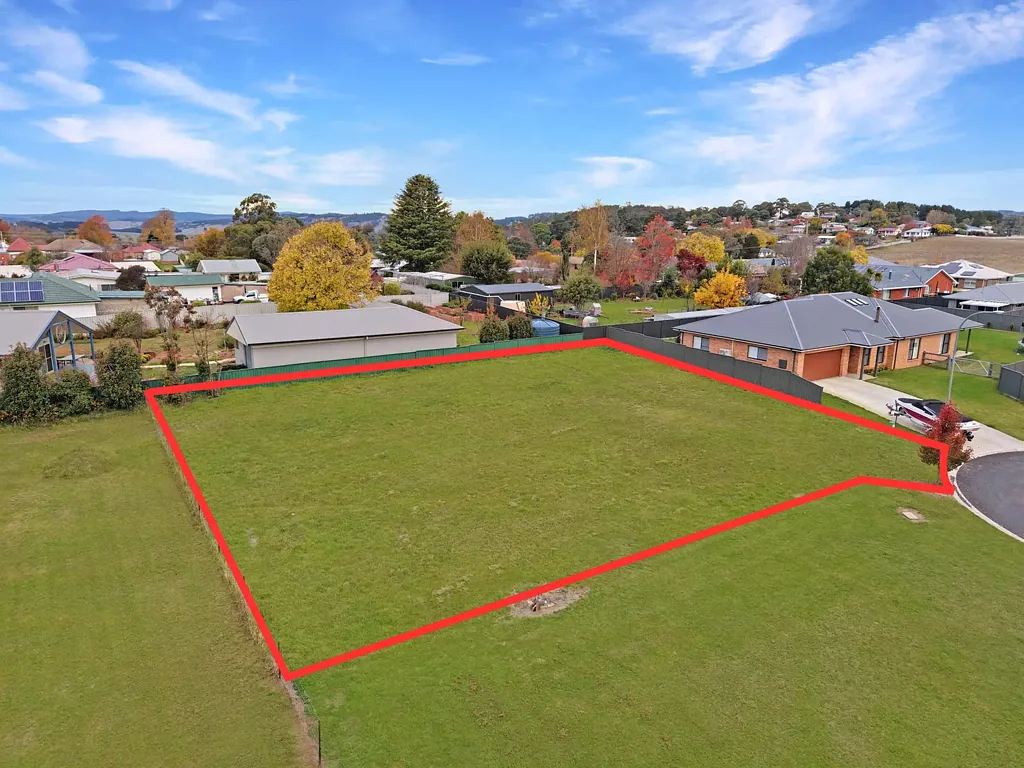 Oberon Build Your Dream Home on a Prime Block