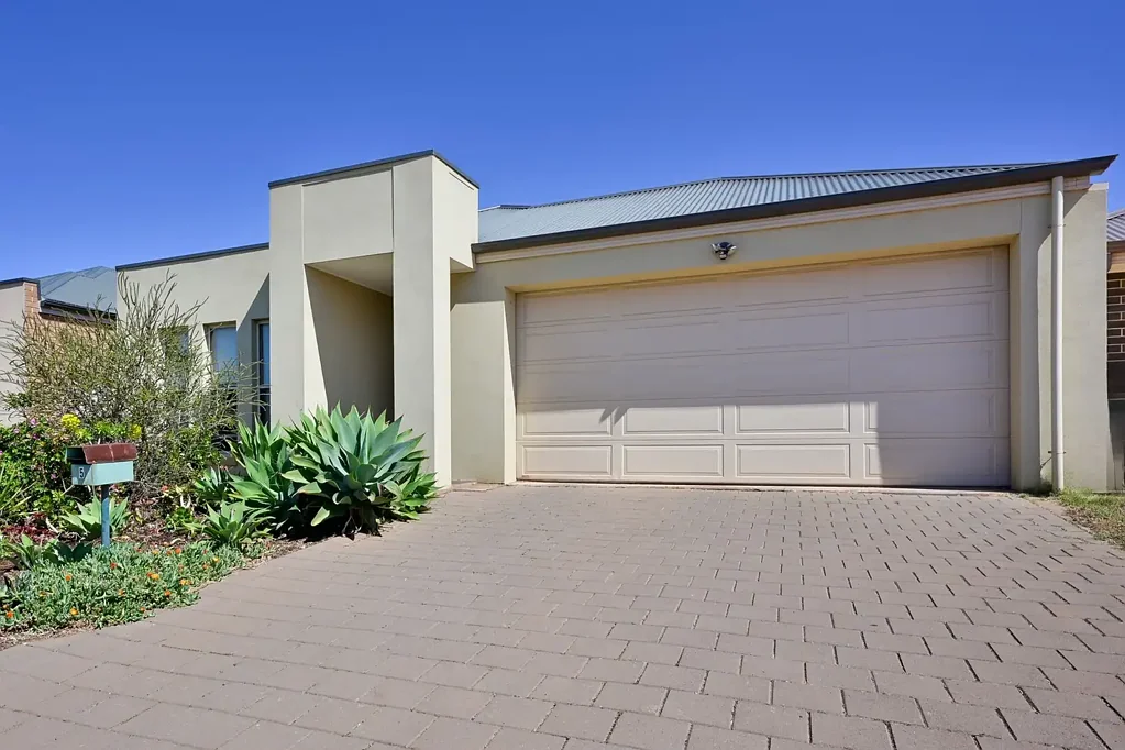 5 Dawn Street, Whyalla Stuart, SA 5608
