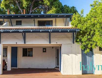 3/8 Lawrence Street, Como, WA 6152, 3 Bedrooms, 2 Bathrooms, Townhouse
