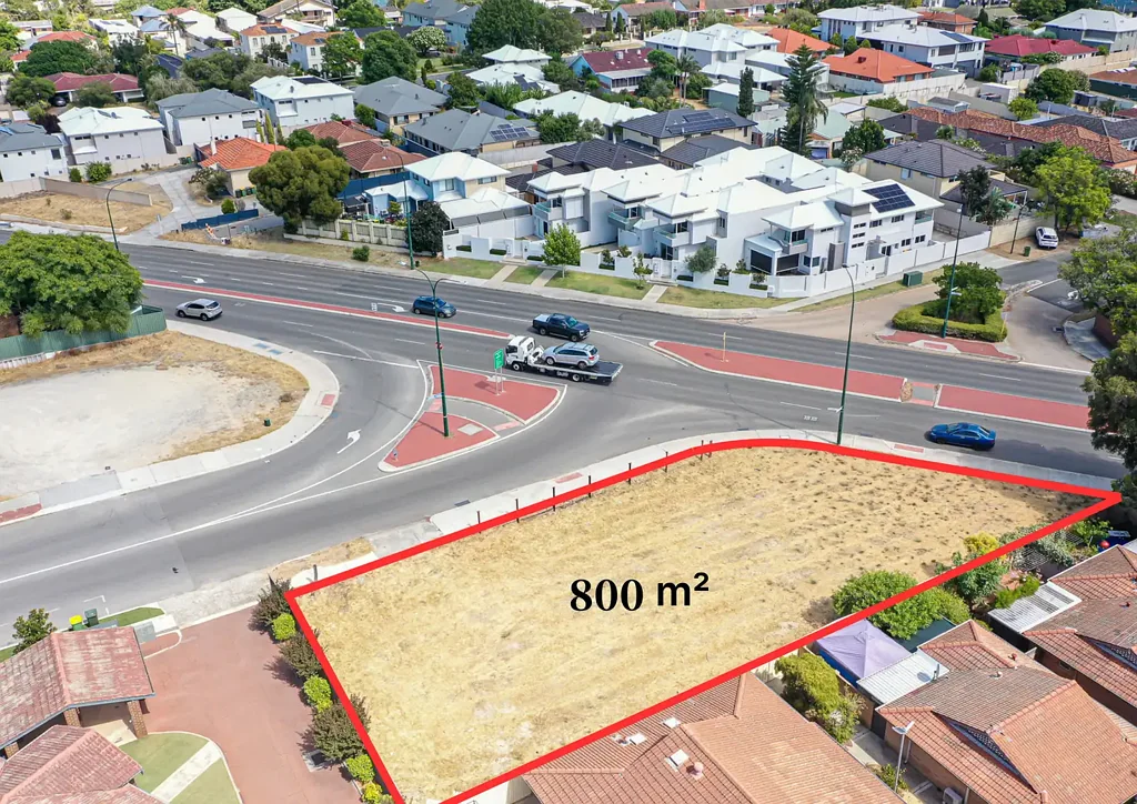 Como PRIME MIXED-USE DEVELOPMENT SITE