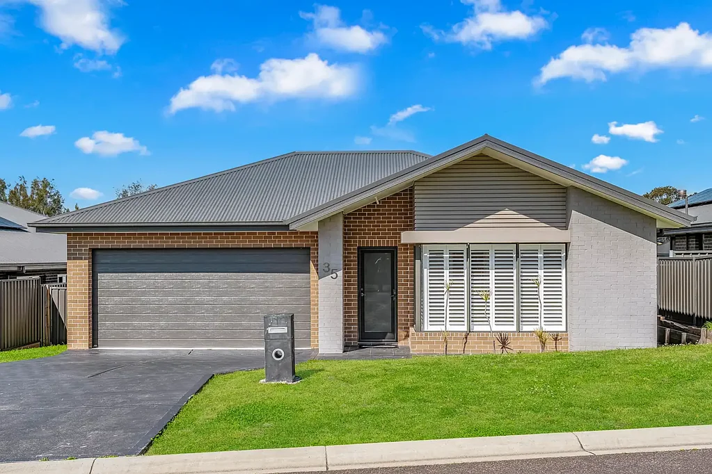 35 Birch Grove, Aberglasslyn, NSW 2320