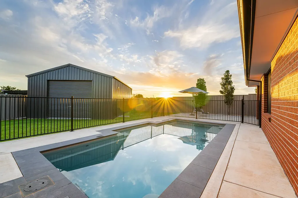 Red Cliffs 4房  The ultimate family home!