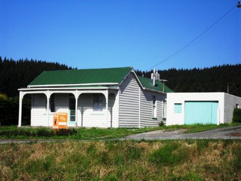 86 Salcombe Street, Kaitangata, Clutha, 4 રૂમ, 1 બાથરૂમ