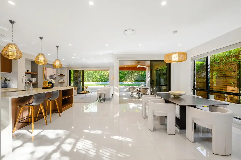 Chatswood 5chambre Contemporary masterpiece on the Chatswood/Willoughby border