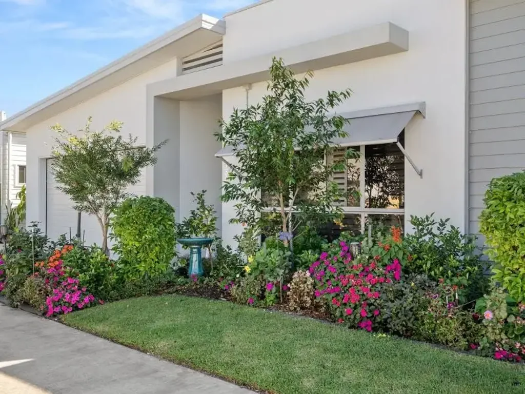 Bongaree 3Moenga Luxury Resort-Style Living on Bribie's Waterfront - swimming pool, tennis, gym and more!
Don't wait! By private inspection only