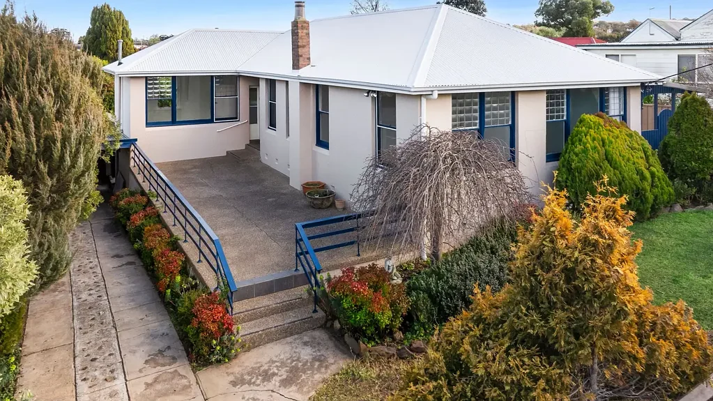 Goulburn 3chambre Quality Family Home on a Beautiful 896.6m² Garden Block