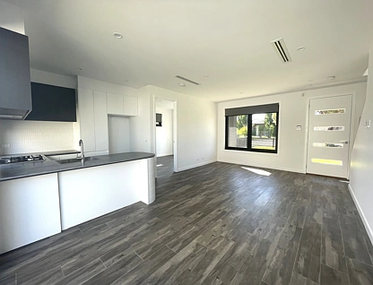 1/62 Whitelaw Street, Reservoir, North Melbourne, 3 Kuwarto, 3 Banyo, Townhouse