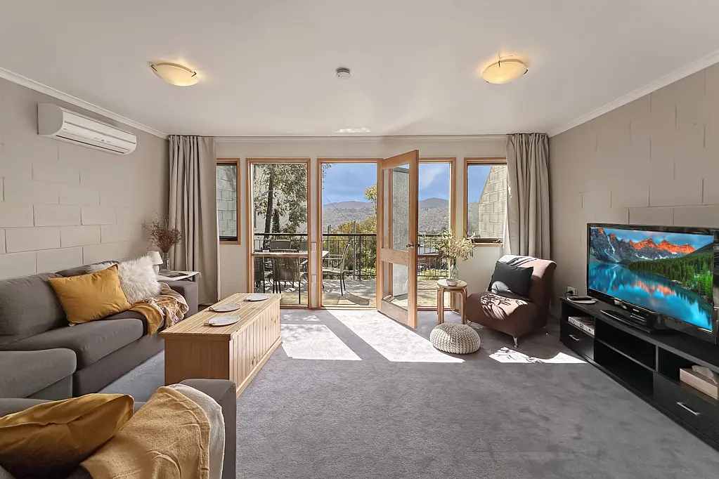 4/12 Cobbodah Street, Jindabyne, NSW 2627