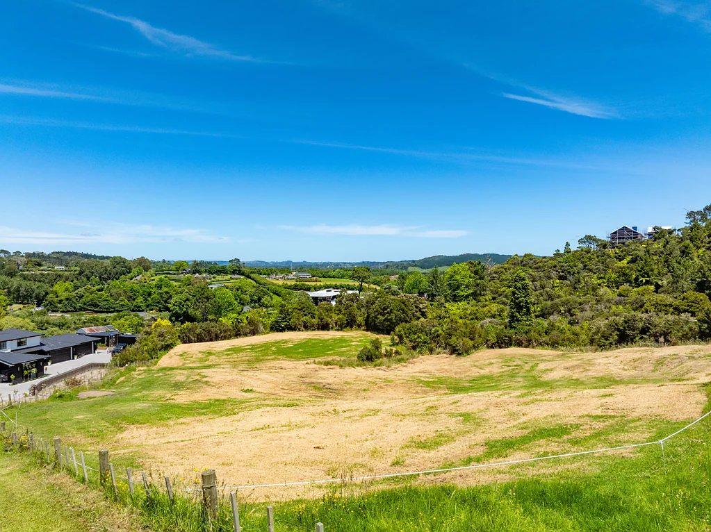 Coatesville  Rare 2 ha Blank Canvas