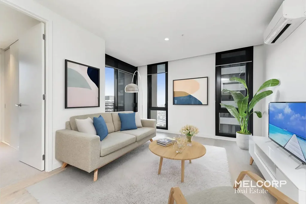 Melbourne 2Zimmer Begin Your 'Empire' with a Stylish Corner Beauty
