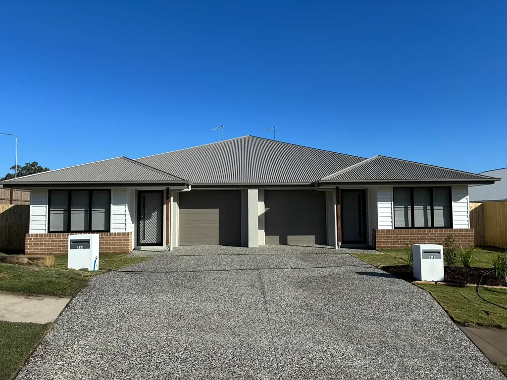 This beautiful 3-bedroom, 2-bathroom Duplex  offers a blend of comfort and style in the heart of Gympie!
