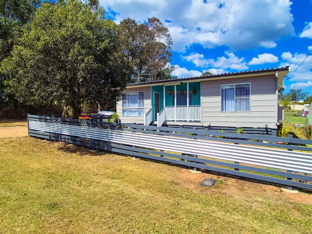 35 Miller Street, Blackbutt, QLD 4314