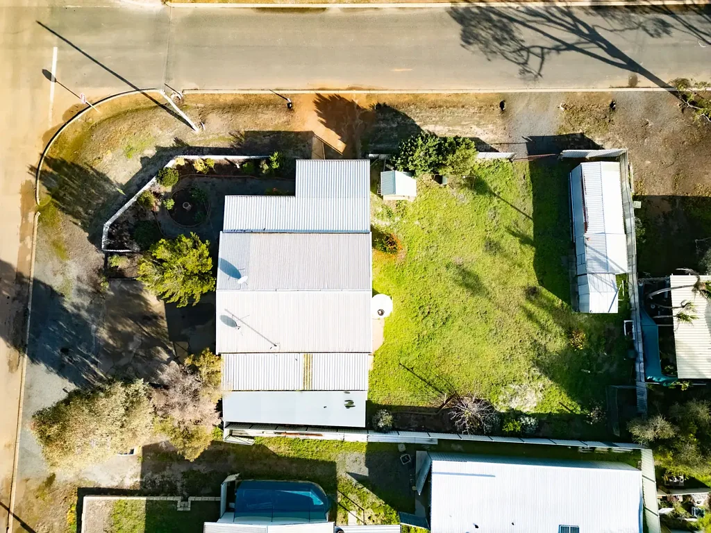 8 Burston Street, Pingrup, WA 6343