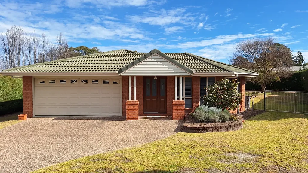 Stanthorpe 5कमरा Exceptionally High Quality Family Home