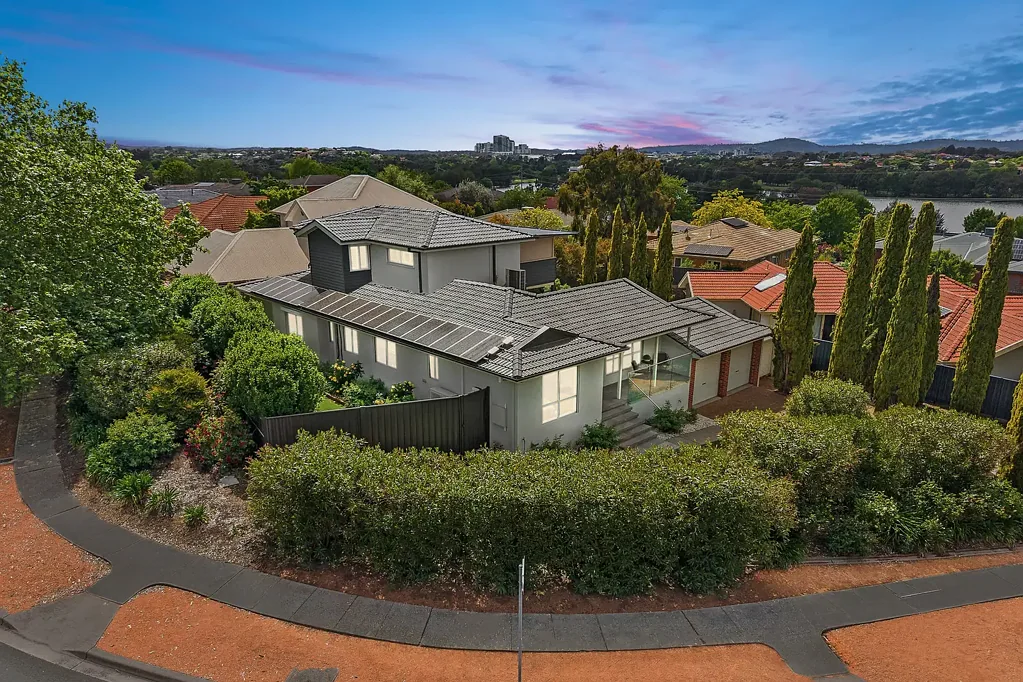 Nicholls 5ਬੈੱਡਰੂਮ •THE DOOR IS OPEN, WELCOME HOME•