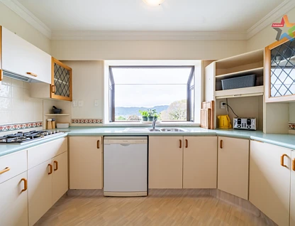4 Gainsborough Grove, Belmont, Lower Hutt, Wellington, 4房, 3浴, 独立屋