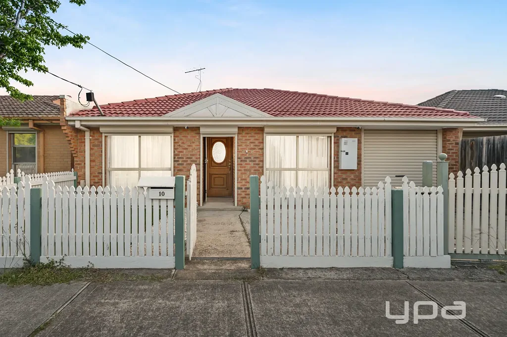 10 Erinbank Crescent, Westmeadows, VIC 3049