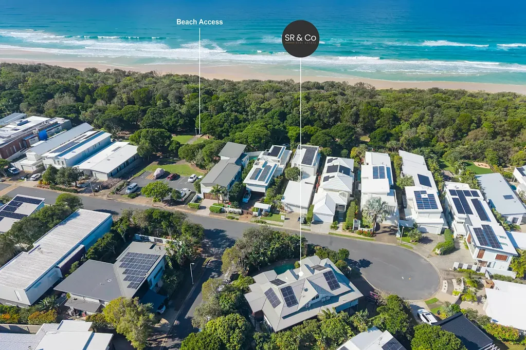 Casuarina 5Moenga A STRIKING ARCHITECTURAL RESIDENCE DESIGNED FOR MULTI-GENERATIONAL LIVING - STEPS FROM THE BEACH