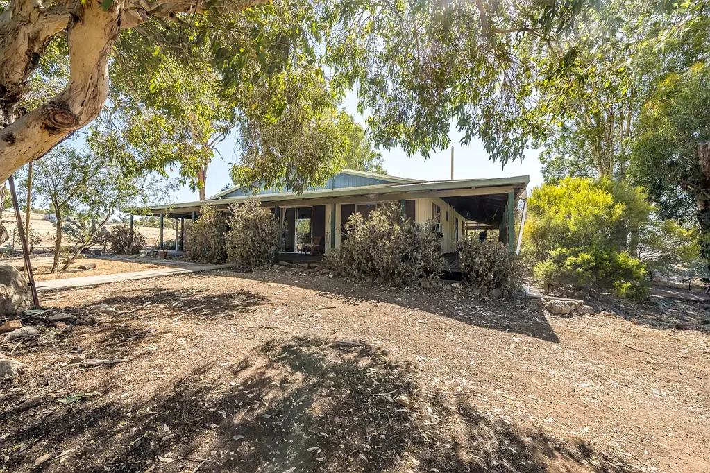 169 Old Coach Road, Mokine, WA 6401