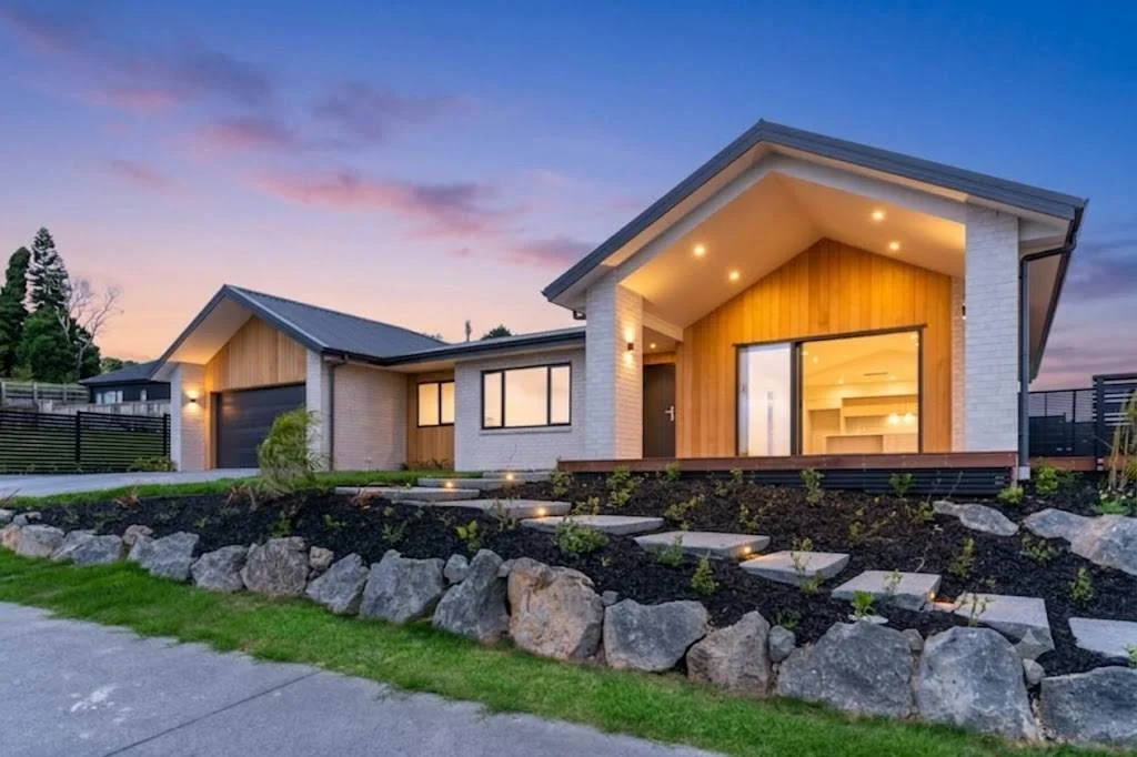 Stanmore Bay 4房  Luxury, Effortless Living, Brand New & Views