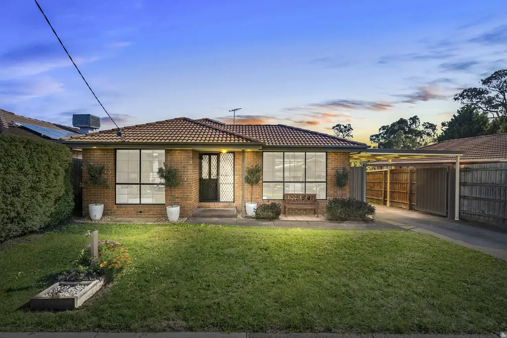 Epping 3房 砖贴面美宅，周边设施齐全 Brick-Veneer Beauty That’s Surrounded By Lots Of Amenities