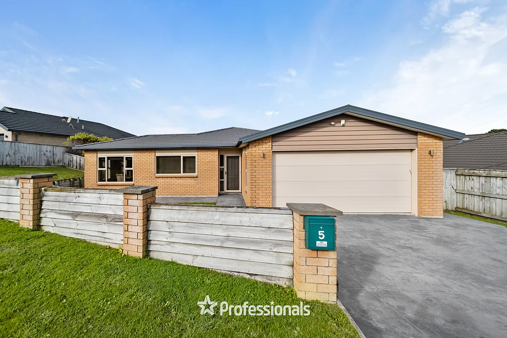 Aotea 4房  FAMILY HOME PERFECTLY LOCATED IN AOTEA!