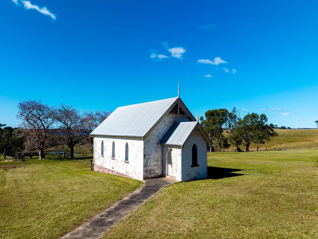 Coila  Historic 1904 Church - Lake Views, Dual Titles & Endless Potential