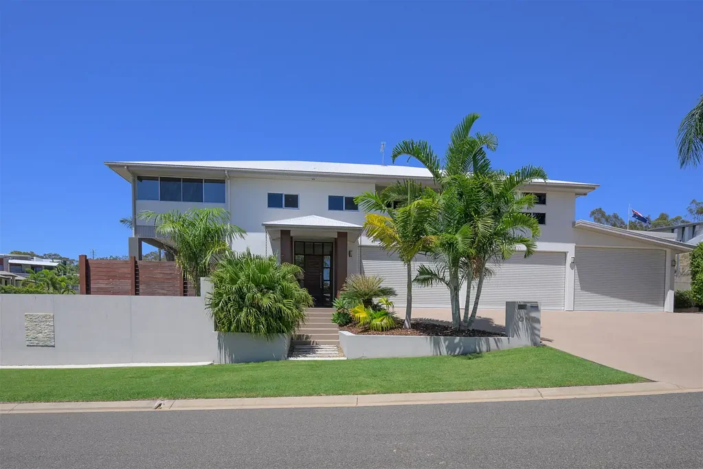 1 Caitlin Court, Boyne Island, QLD 4680
