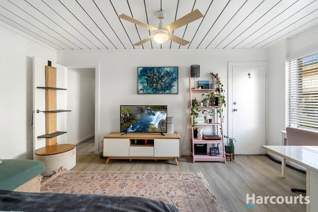 Merewether 1ห้องนอน Beautifully renovated one-bedroom apartment, 700m to beaches