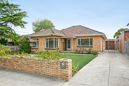 48 Carrington Road, Reservoir