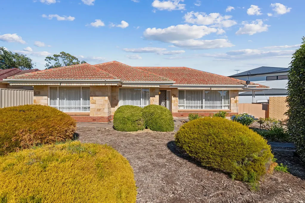 12 Bennett Crescent, Magill, SA 5072