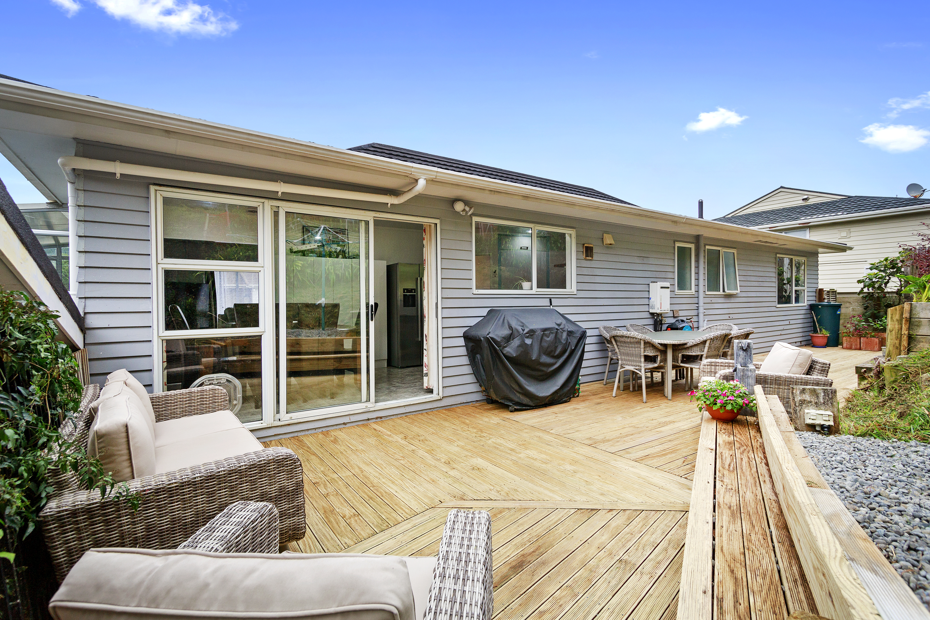 26 Fyvie Avenue, Tawa, Wellington, 4房, 0浴, Home & Income