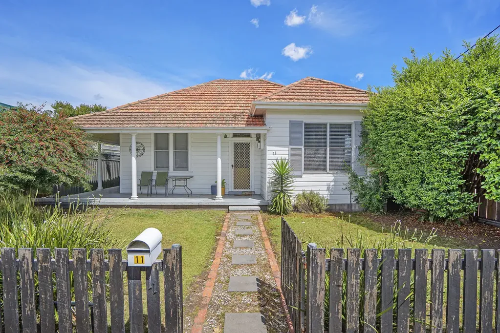11 Elizabeth Street, Cessnock, NSW 2325