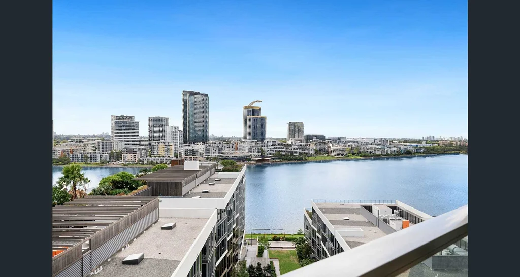 Wentworth Point 1कमरा OFF market opportunity | Uninterrupted water view APT