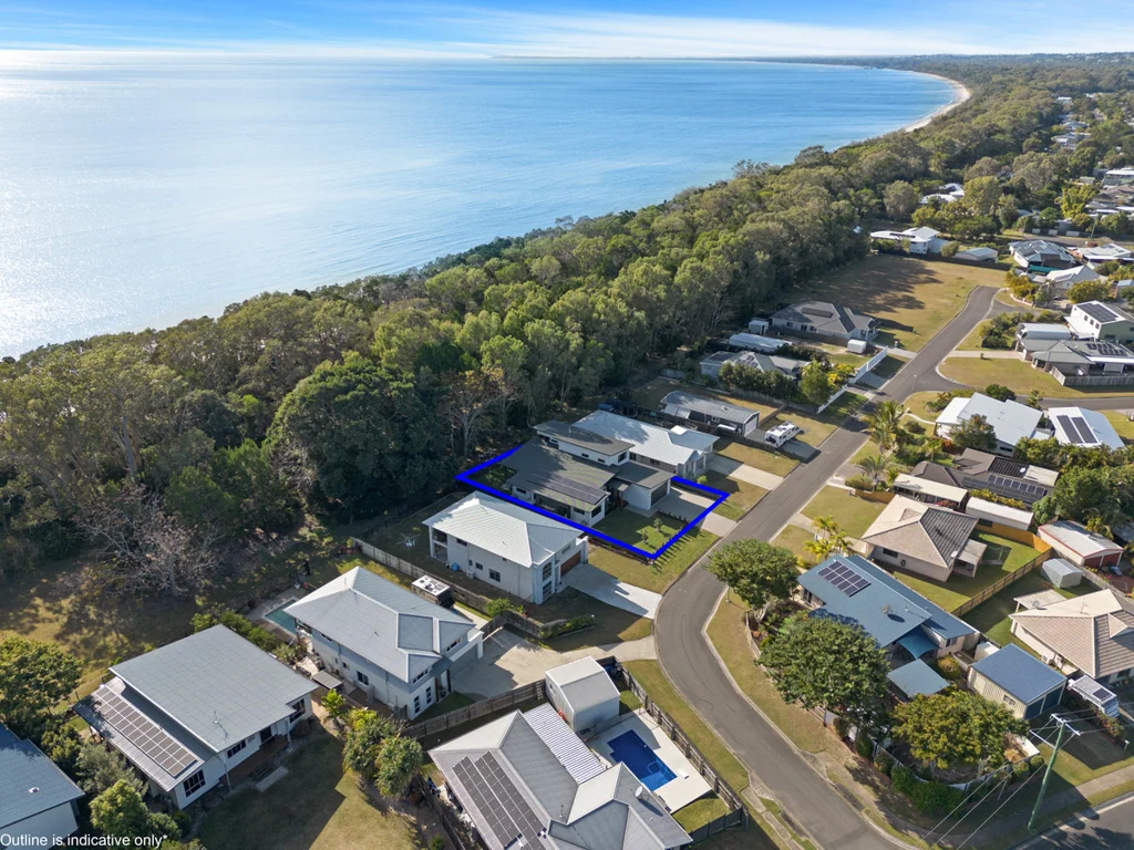 8 Sea Beach Way, Toogoom, QLD 4655