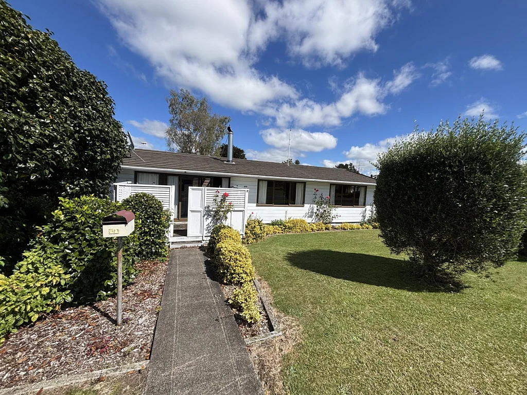 Tokoroa 3房  LOCATION, LOCATION, "BE QUICK"