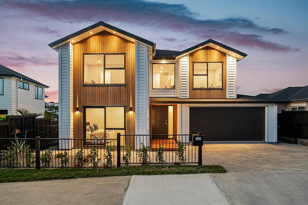 Millwater 6غرفة نوم Modern Luxury with Stunning Views