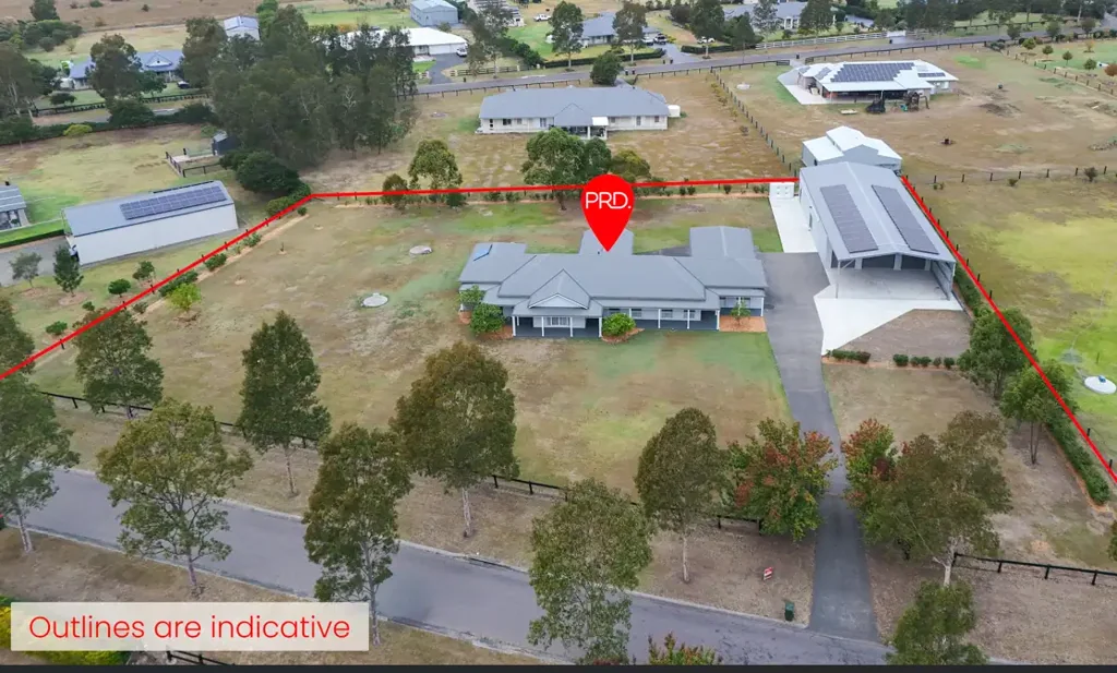 Windella 5 Bedroom Commanding Family Estate with Massive Shed on 5,744m²
