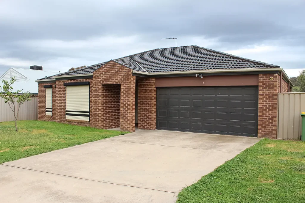 25 Kurrajong Crescent, West Albury, NSW 2640