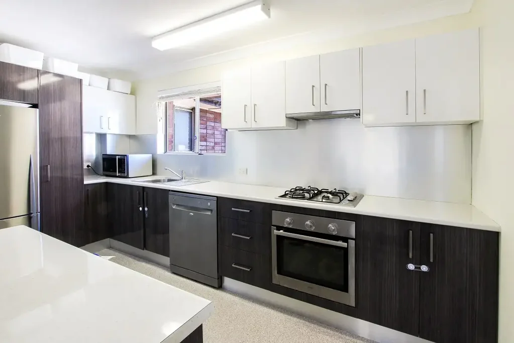 WALKING DISTANCE TO DARBY STREET & BAR BEACH!