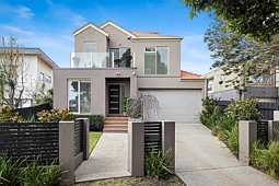 1B Orchard Grove, Frankston South