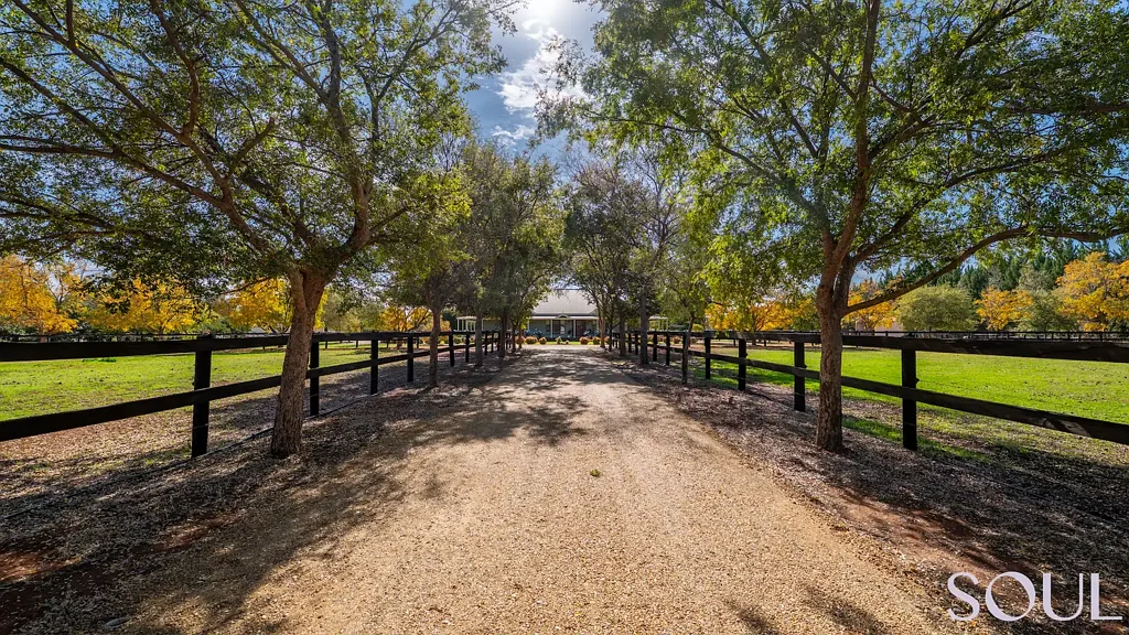 Lake Wyangan Wide open spaces & poolside entertaining. Feels right