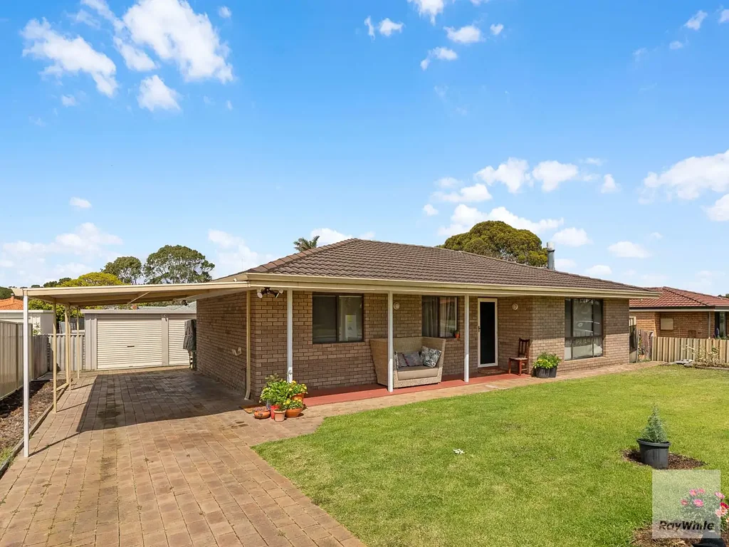 8 Sierra Crescent, Orana, WA 6330