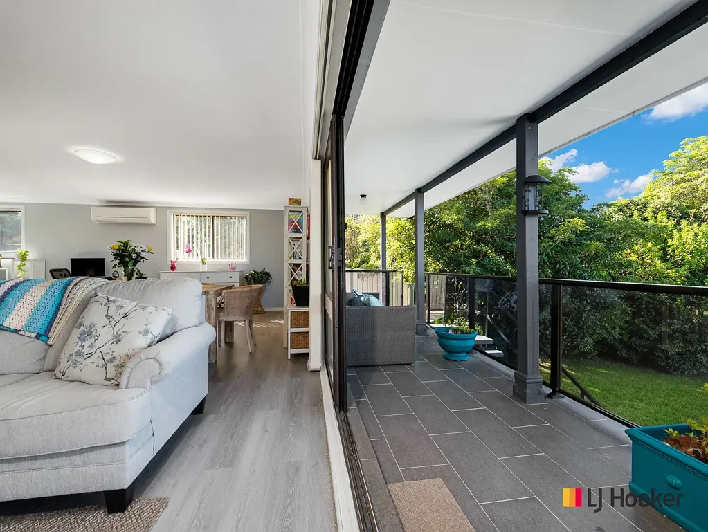 Surf Beach 5Moenga Like having two homes in one and only 1km walk to the Beach !