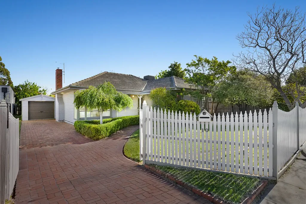 10 Loreen Street, Oakleigh South, VIC 3167