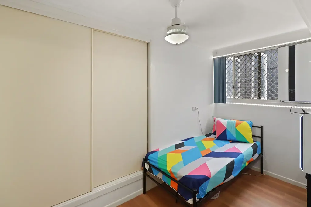 Furnished Room in Indooroopilly – Apply to Arrange Inspection